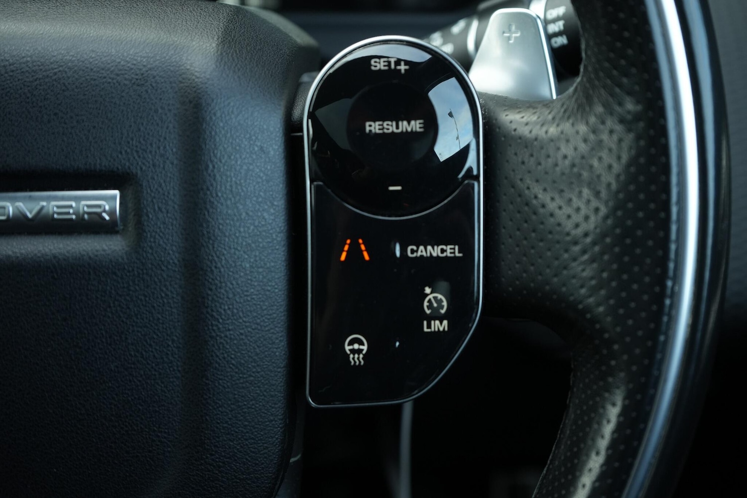 Used Land Rover Range Rover Velar 2018 for sale - 76645510: Photo 10