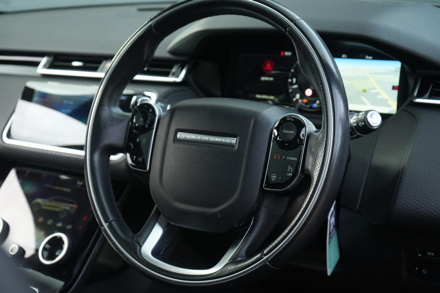 Used Land Rover Range Rover Velar 2018 for sale - 76645510: Photo 3