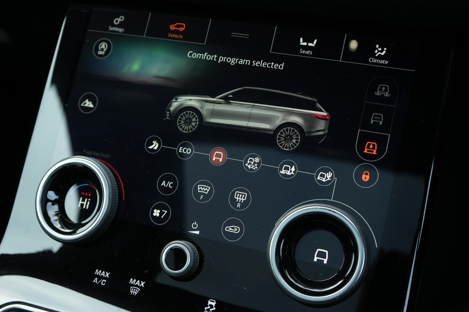 Used Land Rover Range Rover Velar 2018 for sale - 76645510: Photo 32