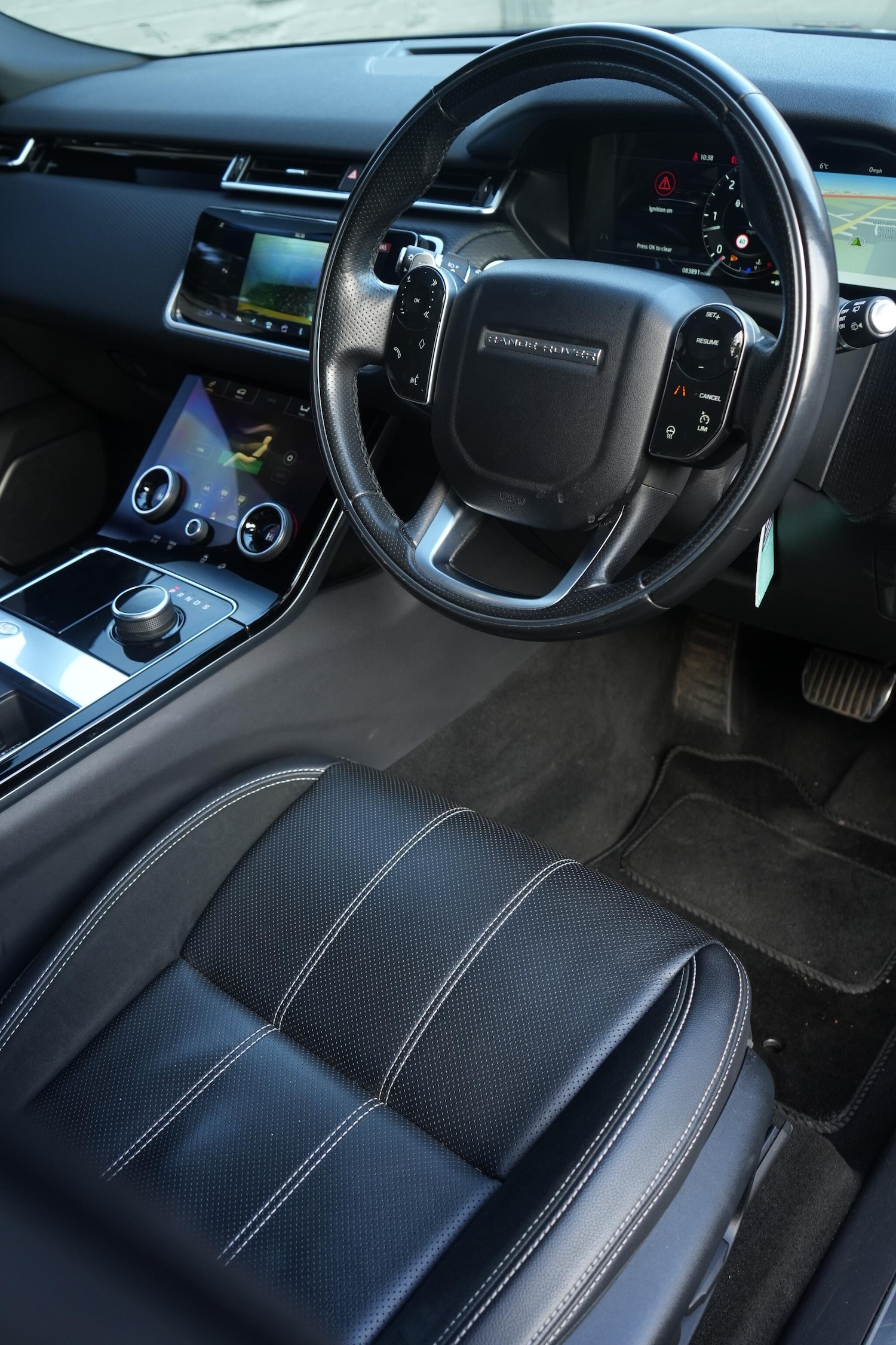 Used Land Rover Range Rover Velar 2018 for sale - 76645510: Photo 35