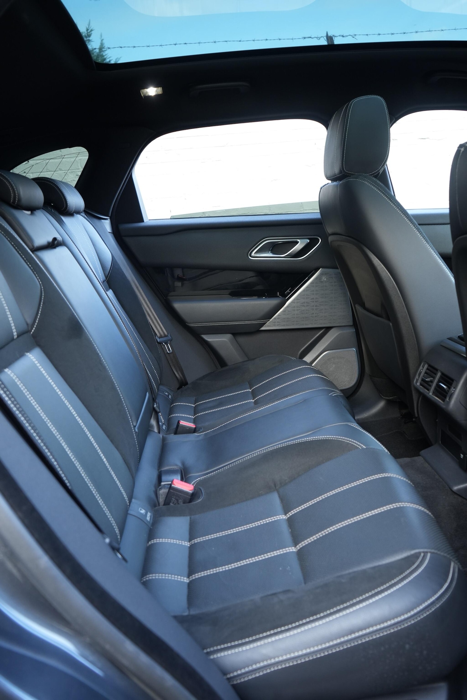 Used Land Rover Range Rover Velar 2018 for sale - 76645510: Photo 38