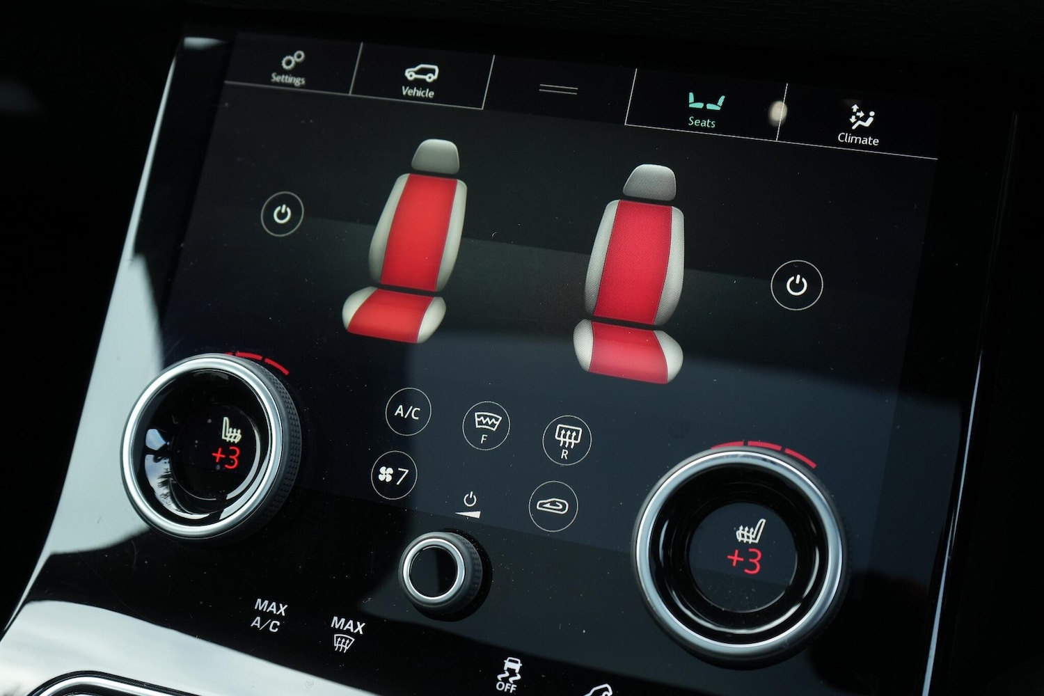 Used Land Rover Range Rover Velar 2018 for sale - 76645510: Photo 8