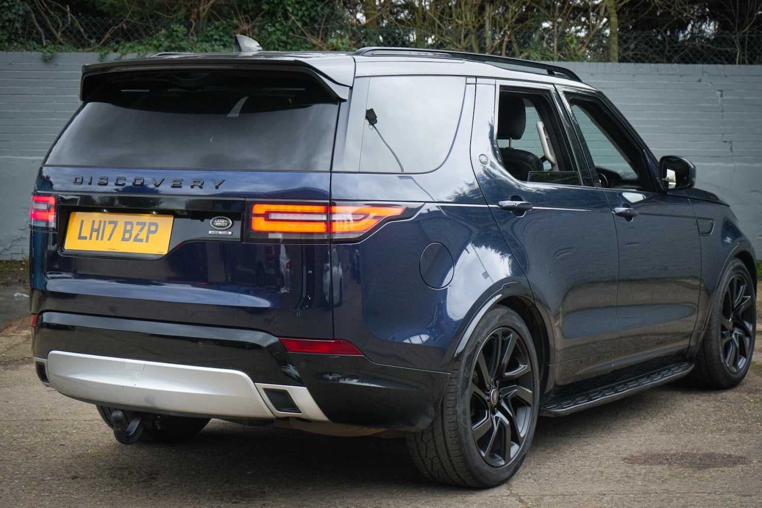 Used Land Rover Discovery 2017 for sale - 77683672: Photo 19