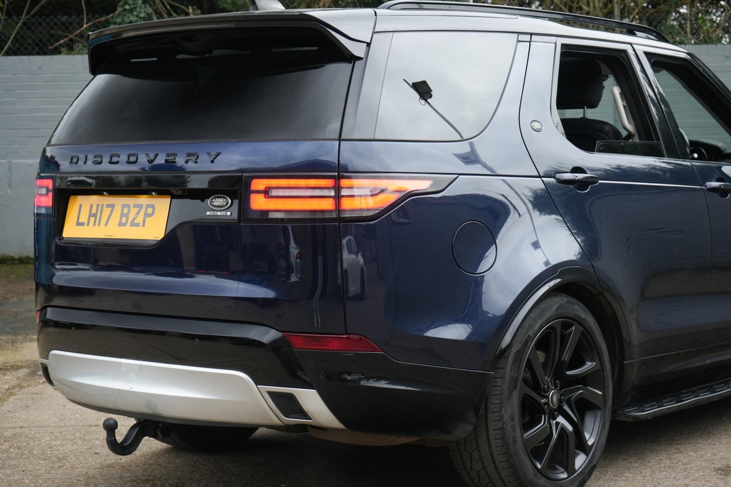 Used Land Rover Discovery 2017 for sale - 77683672: Photo 25