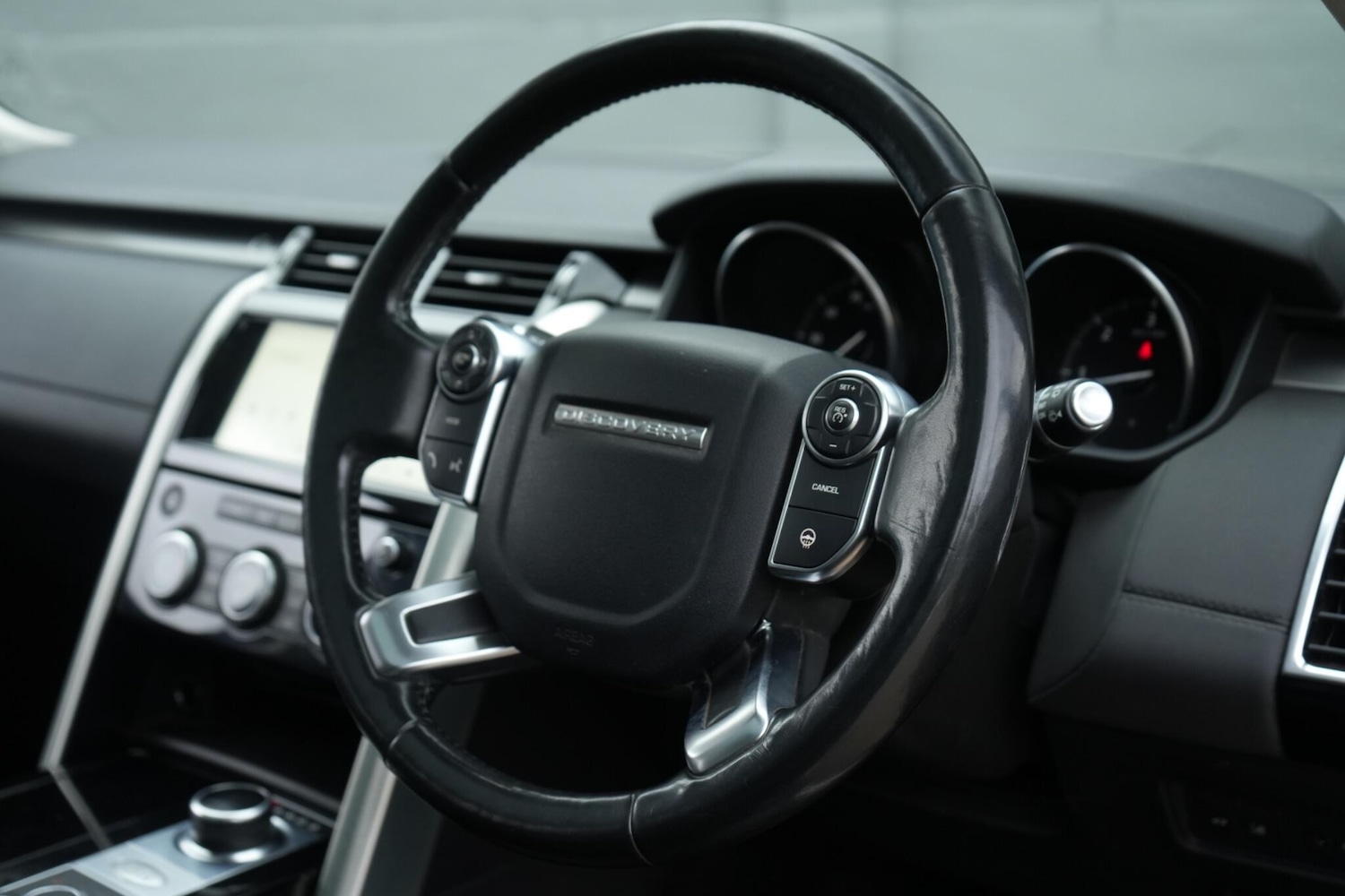 Used Land Rover Discovery 2017 for sale - 77683672: Photo 3