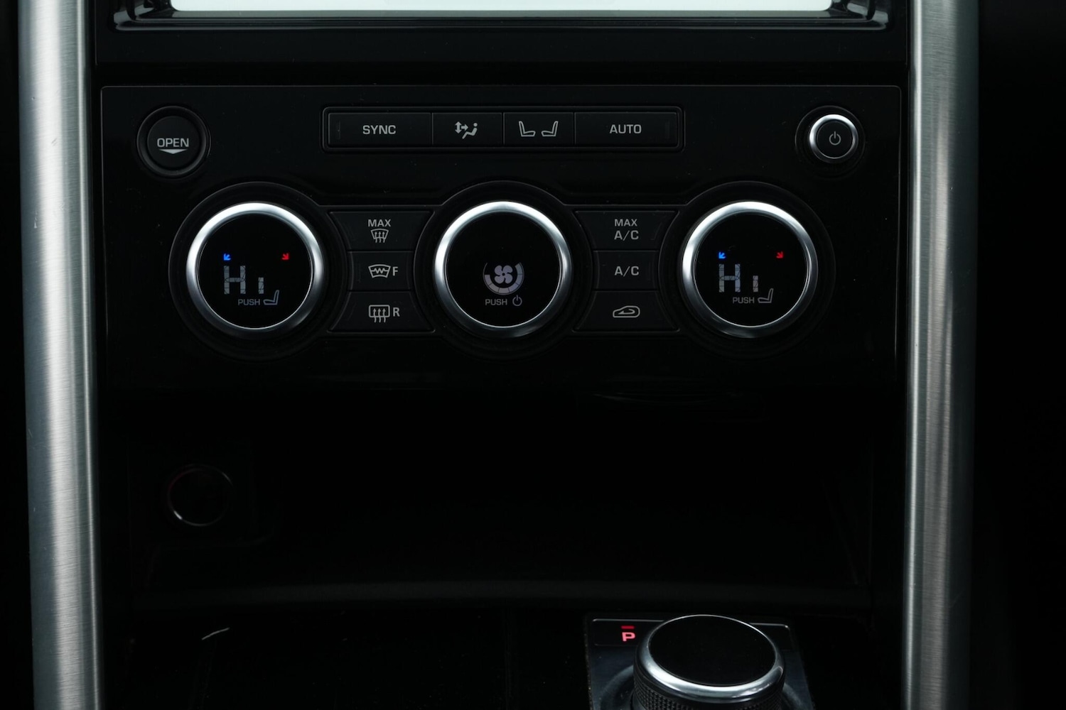 Used Land Rover Discovery 2017 for sale - 77683672: Photo 35