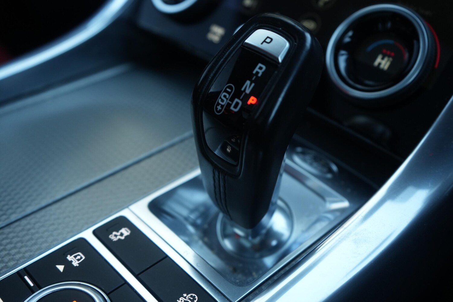 Used Land Rover Range Rover Sport 2018 for sale - 76759727: Photo 40