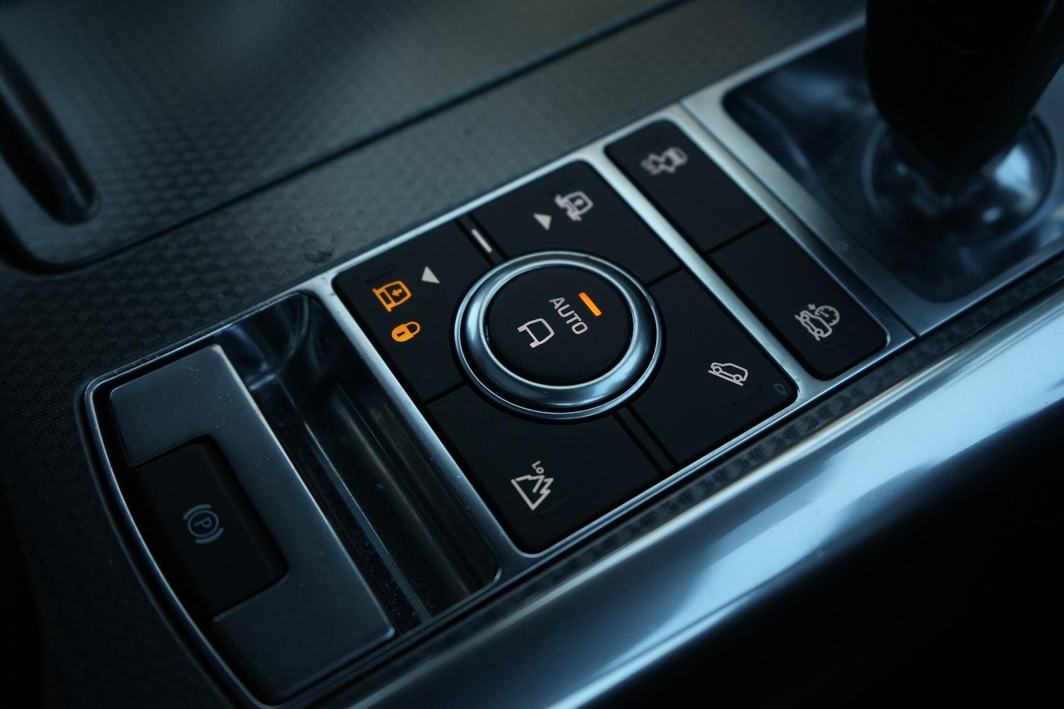 Used Land Rover Range Rover Sport 2018 for sale - 76759727: Photo 41