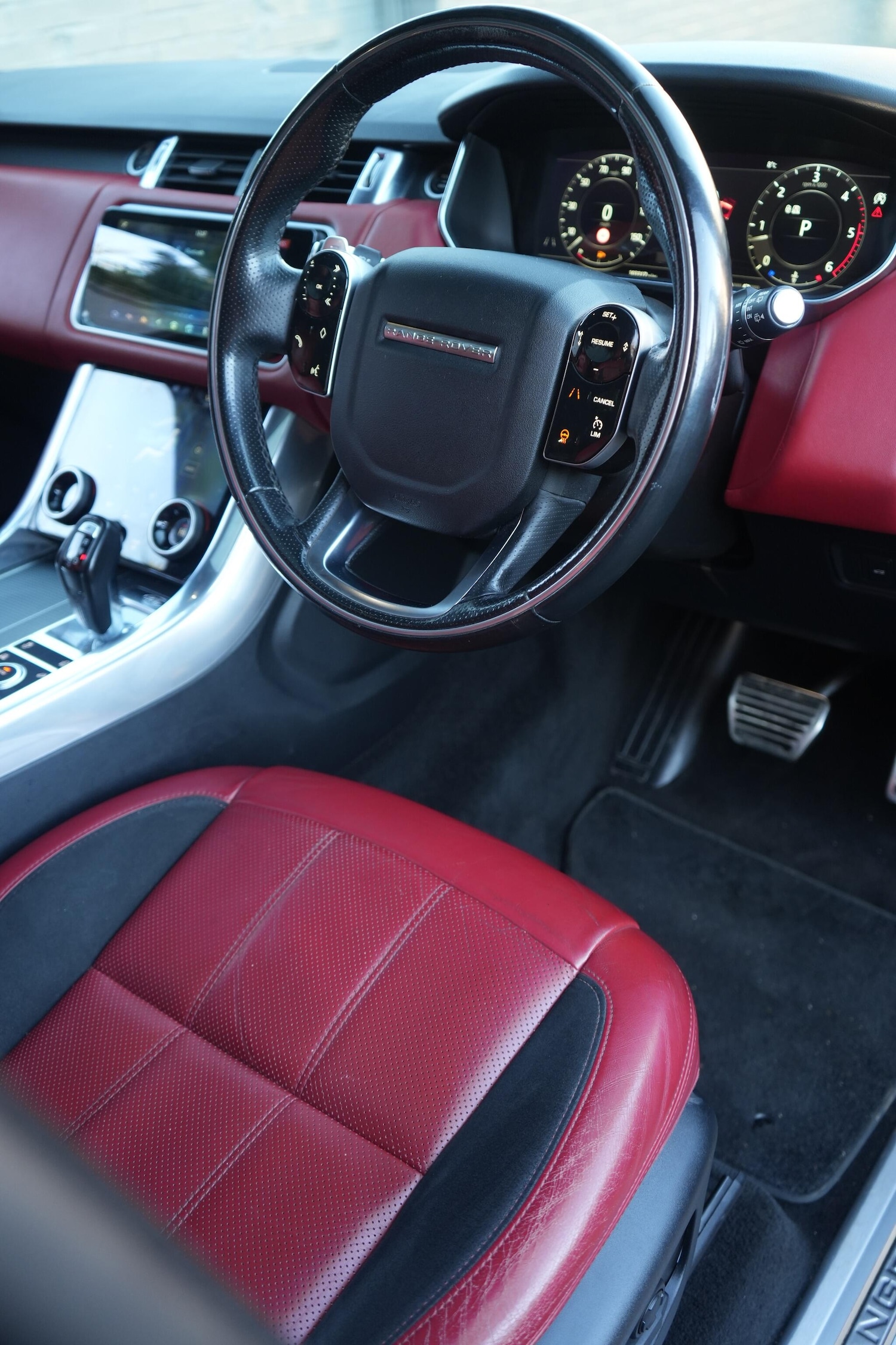 Used Land Rover Range Rover Sport 2018 for sale - 76759727: Photo 43