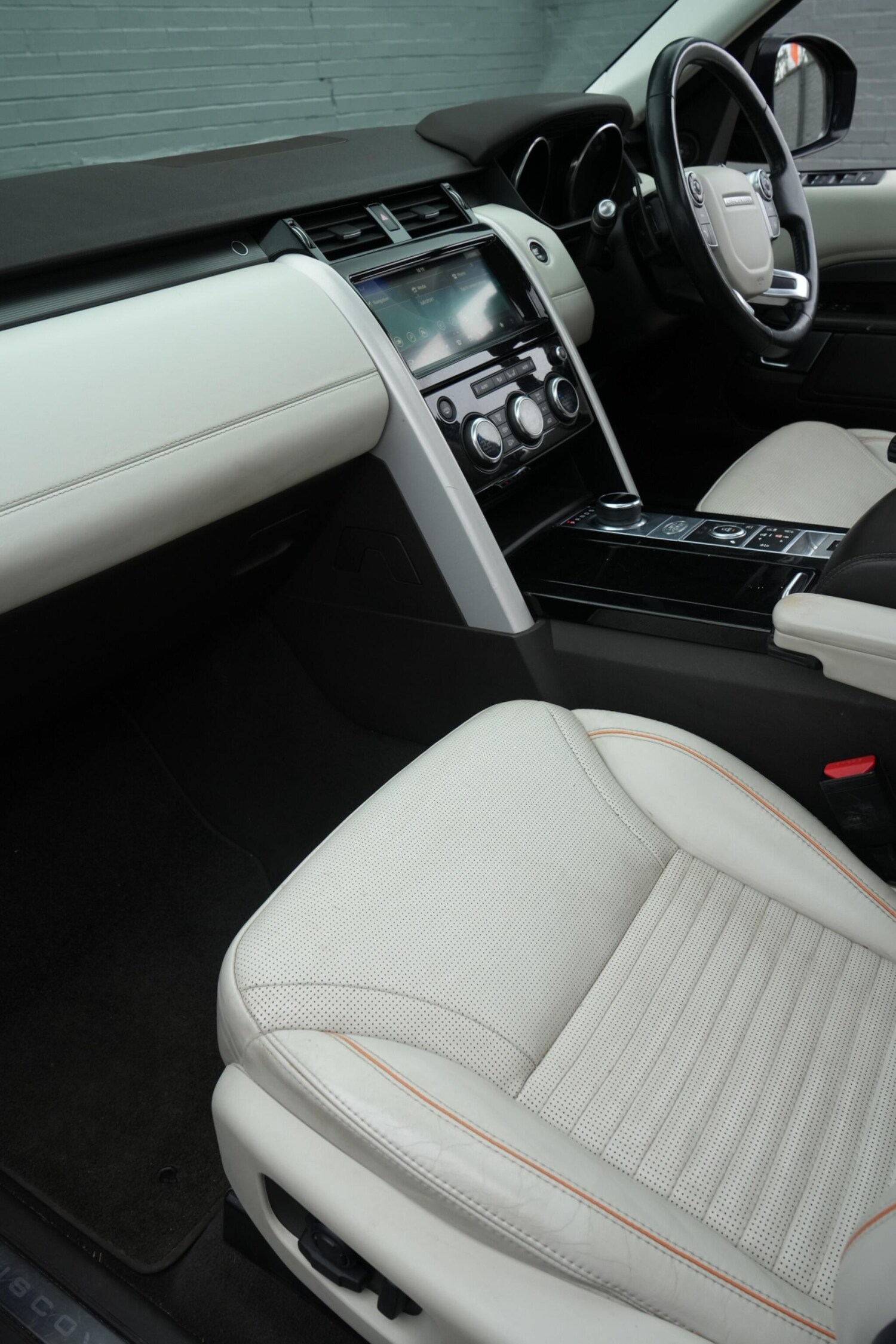 Used Land Rover Discovery for sale - 77808321: Photo 38