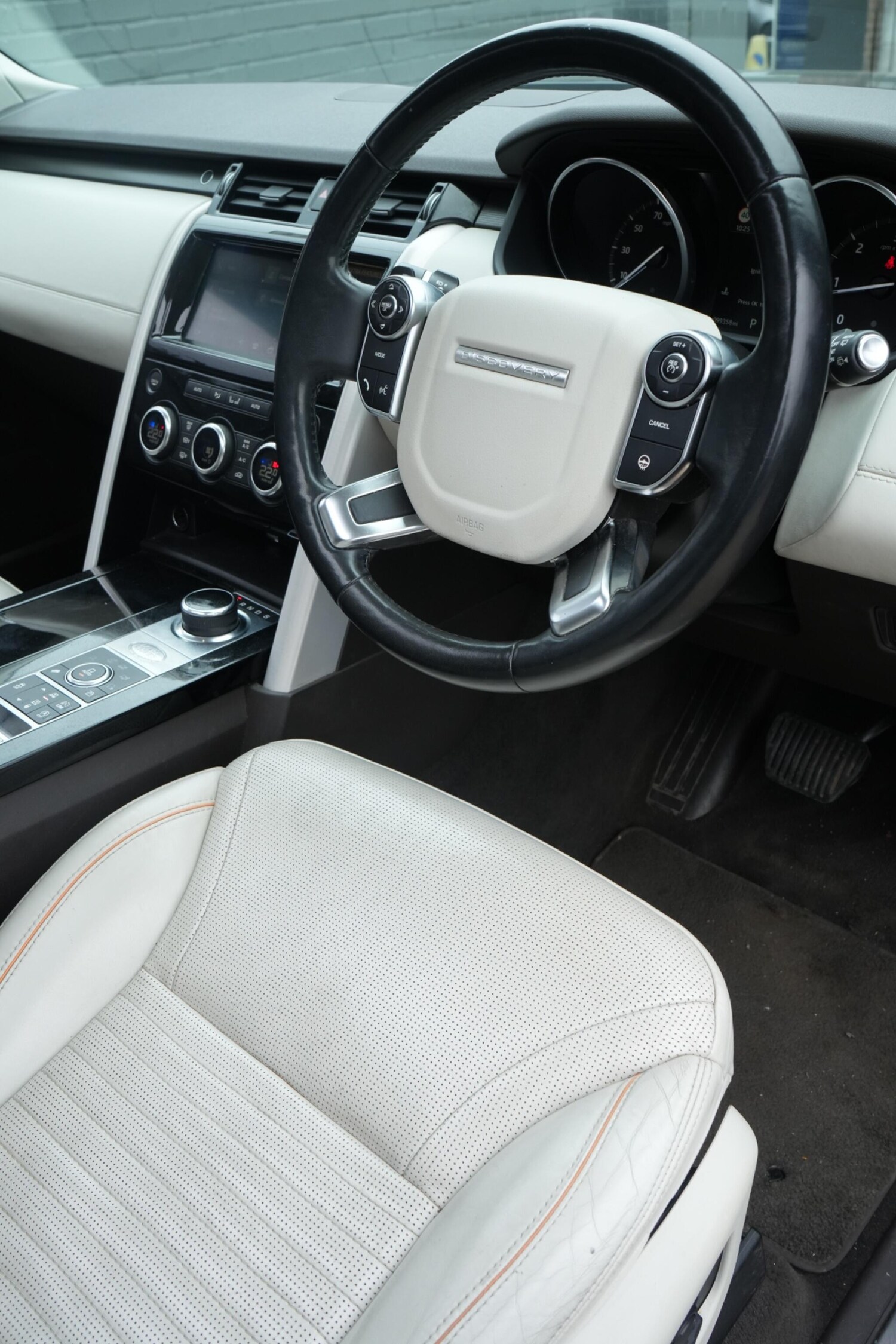 Used Land Rover Discovery for sale - 77808321: Photo 45