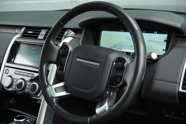 Used Land Rover Discovery 2019 for sale - 75350997: Photo 2