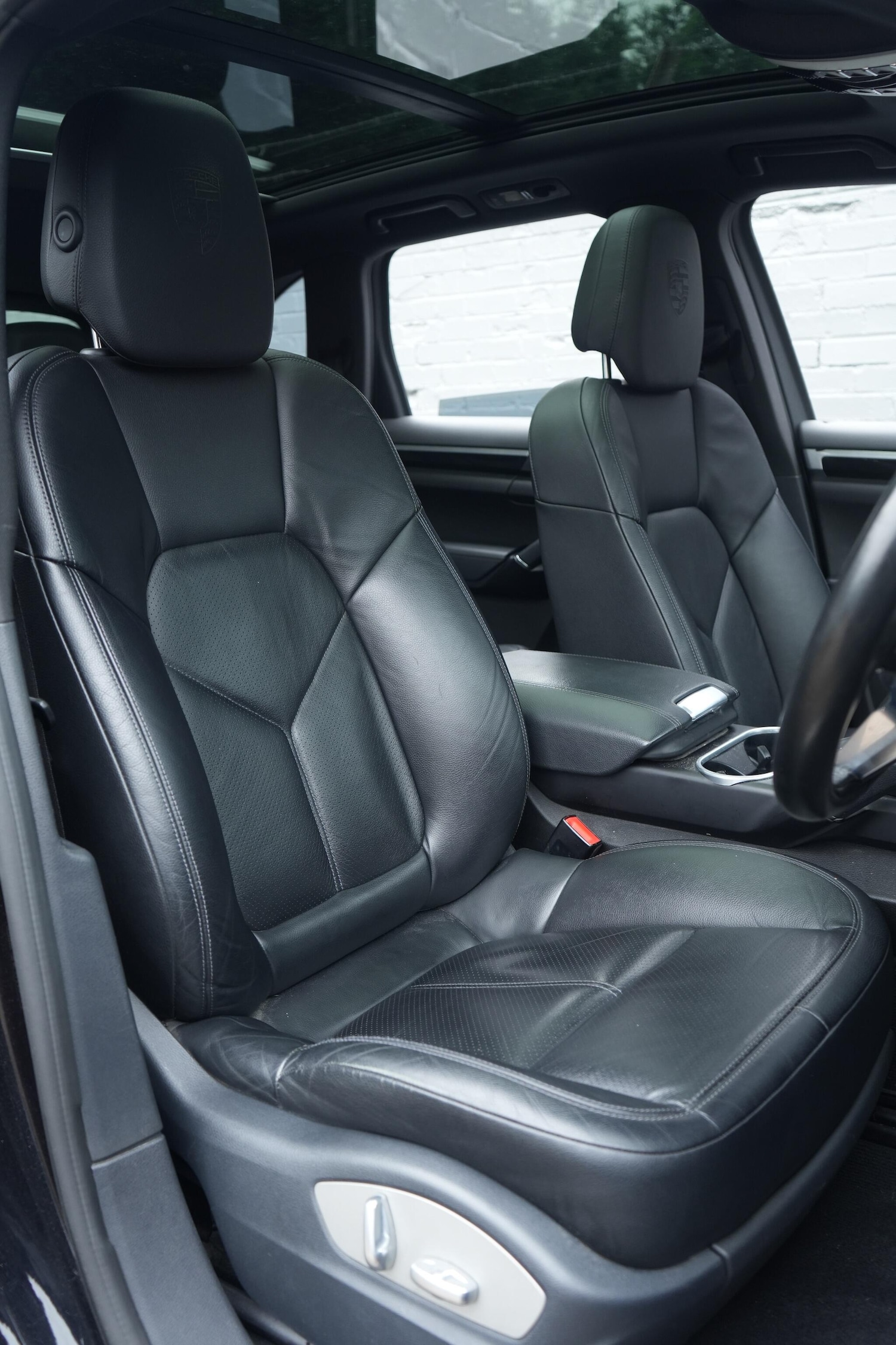 Used Porsche Cayenne 2016 for sale - 76522132: Photo 44