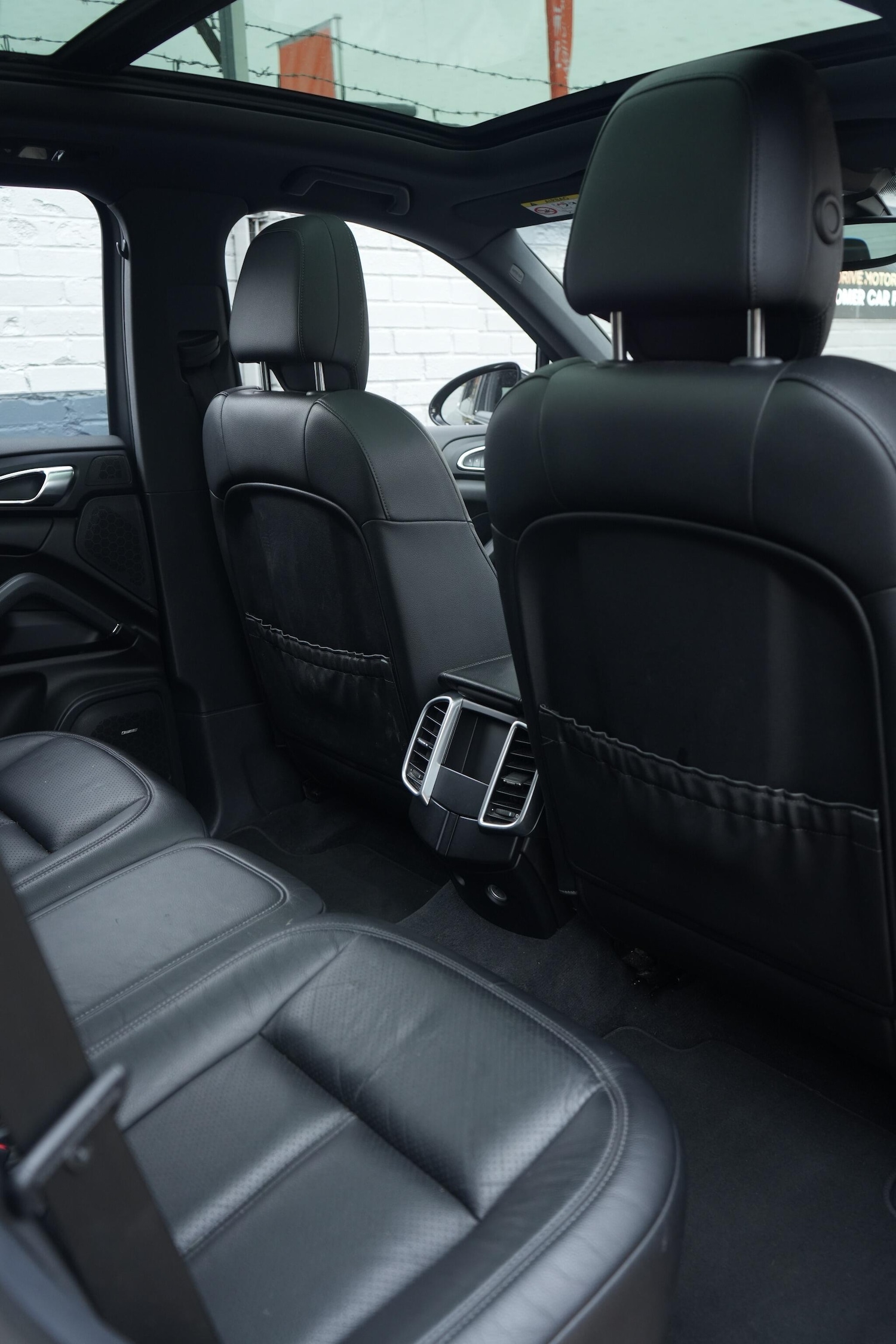 Used Porsche Cayenne 2016 for sale - 76522132: Photo 46