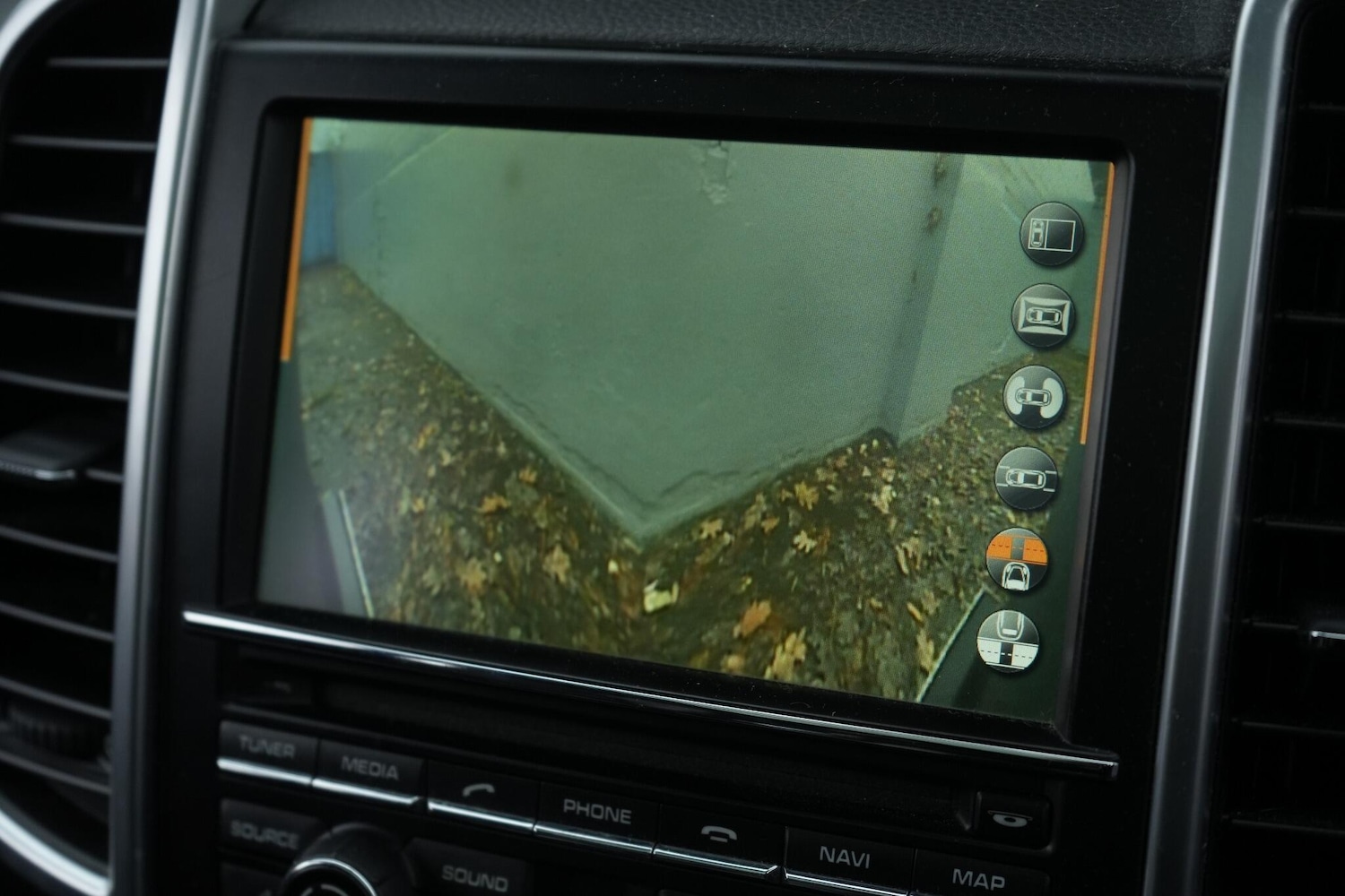 Used Porsche Cayenne 2016 for sale - 76522132: Photo 50