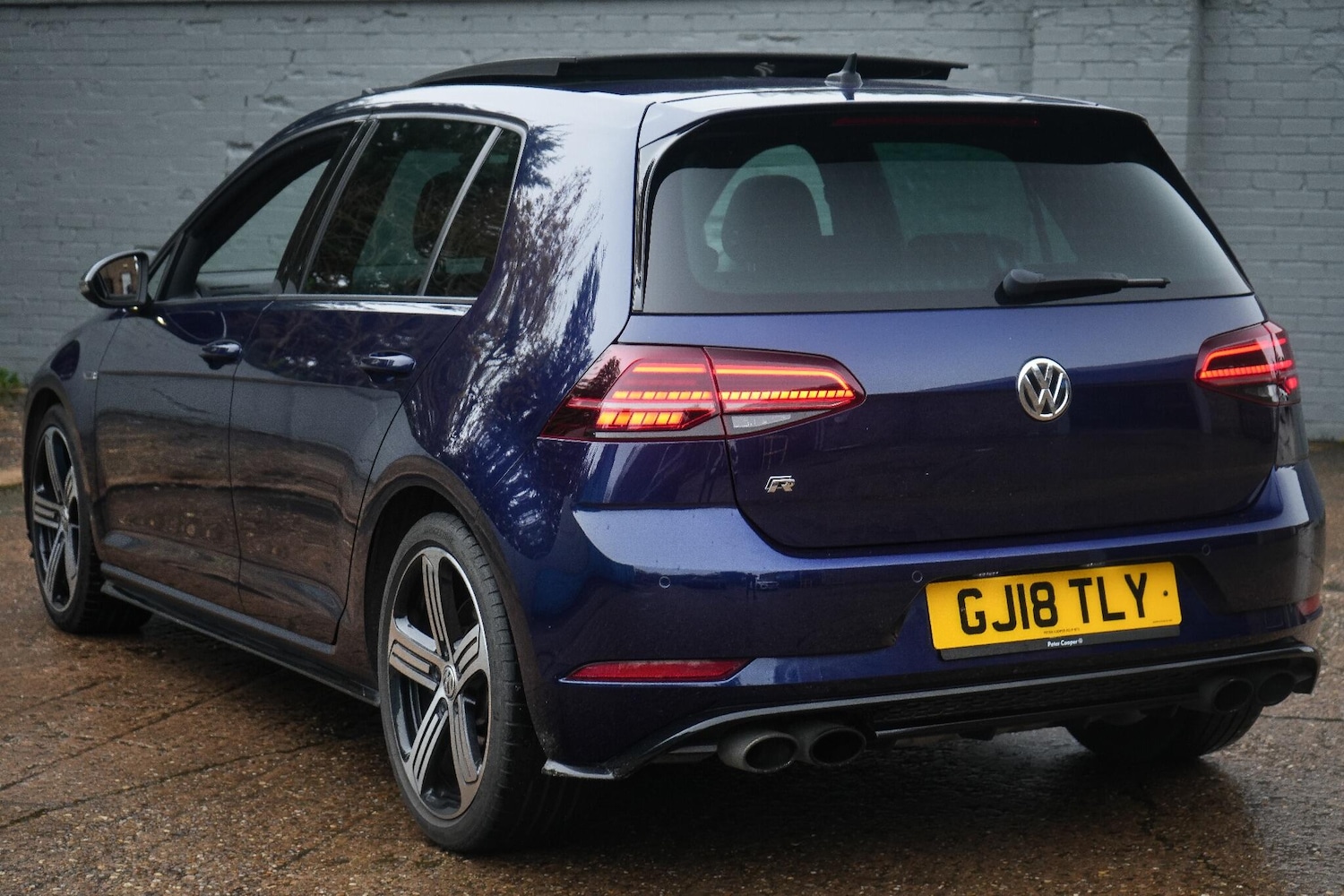 Used Volkswagen Golf 2018 for sale - 76607107: Photo 17