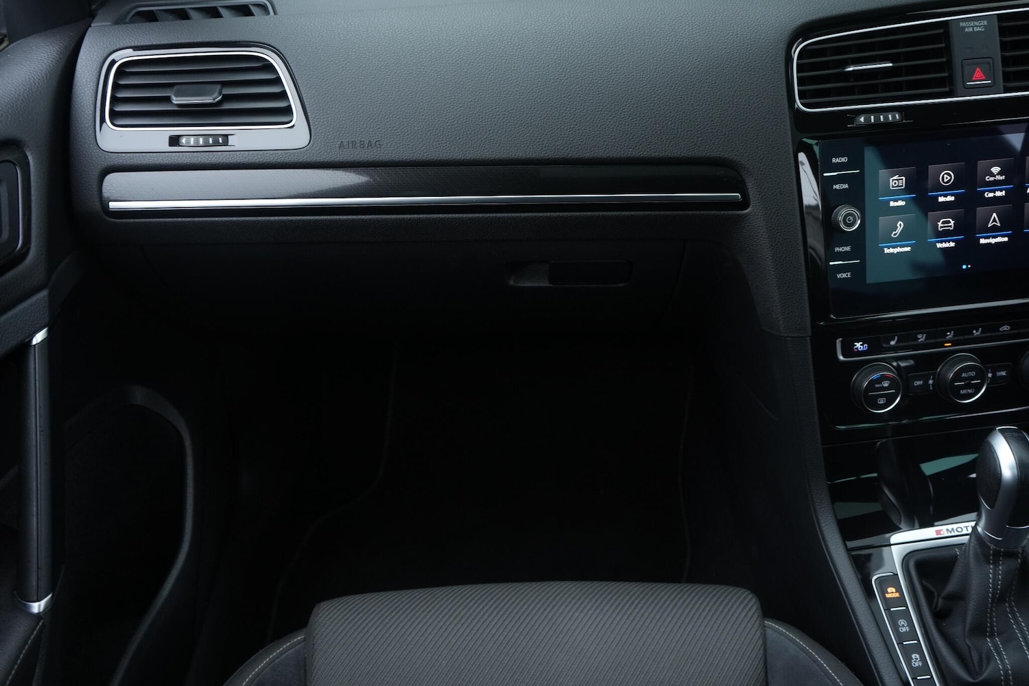 Used Volkswagen Golf 2018 for sale - 76607107: Photo 26