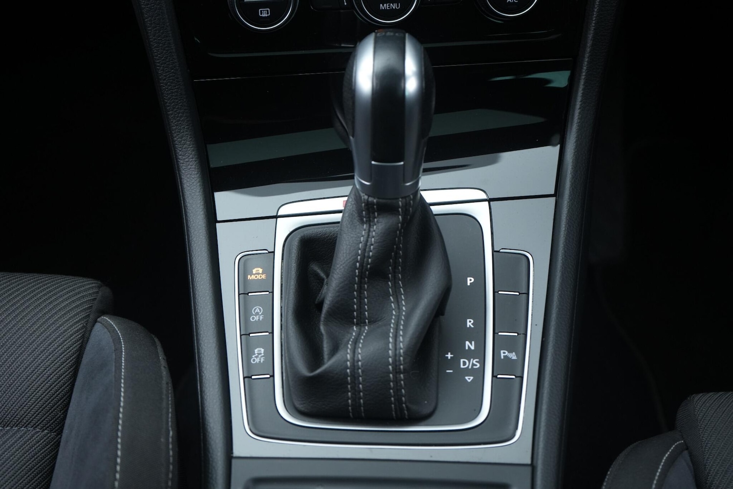 Used Volkswagen Golf 2018 for sale - 76607107: Photo 28