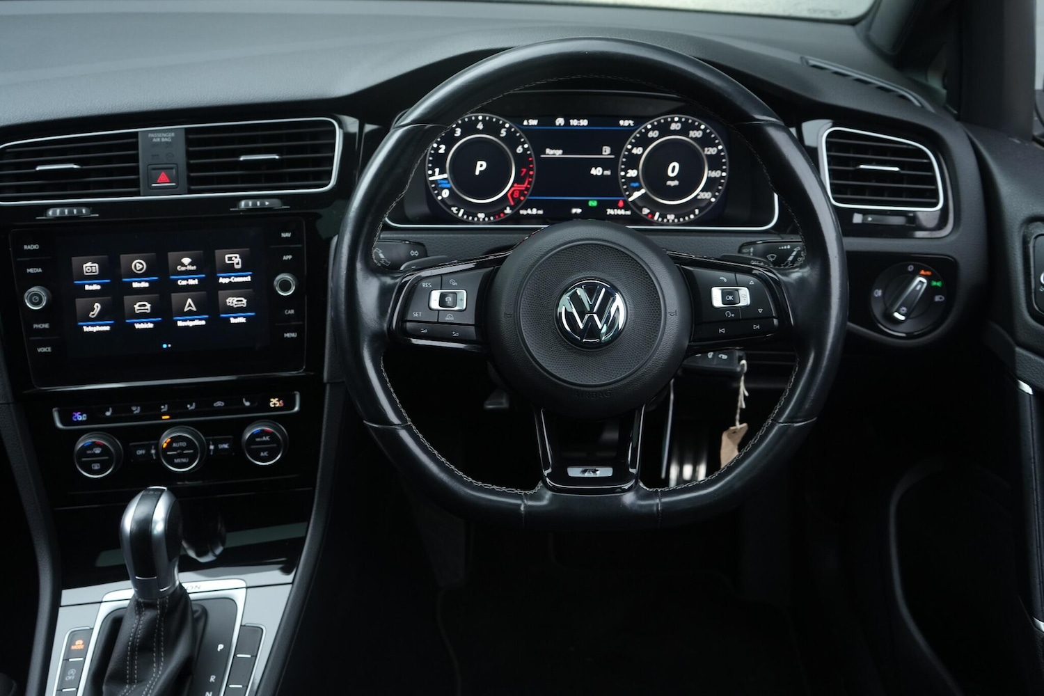 Used Volkswagen Golf 2018 for sale - 76607107: Photo 30