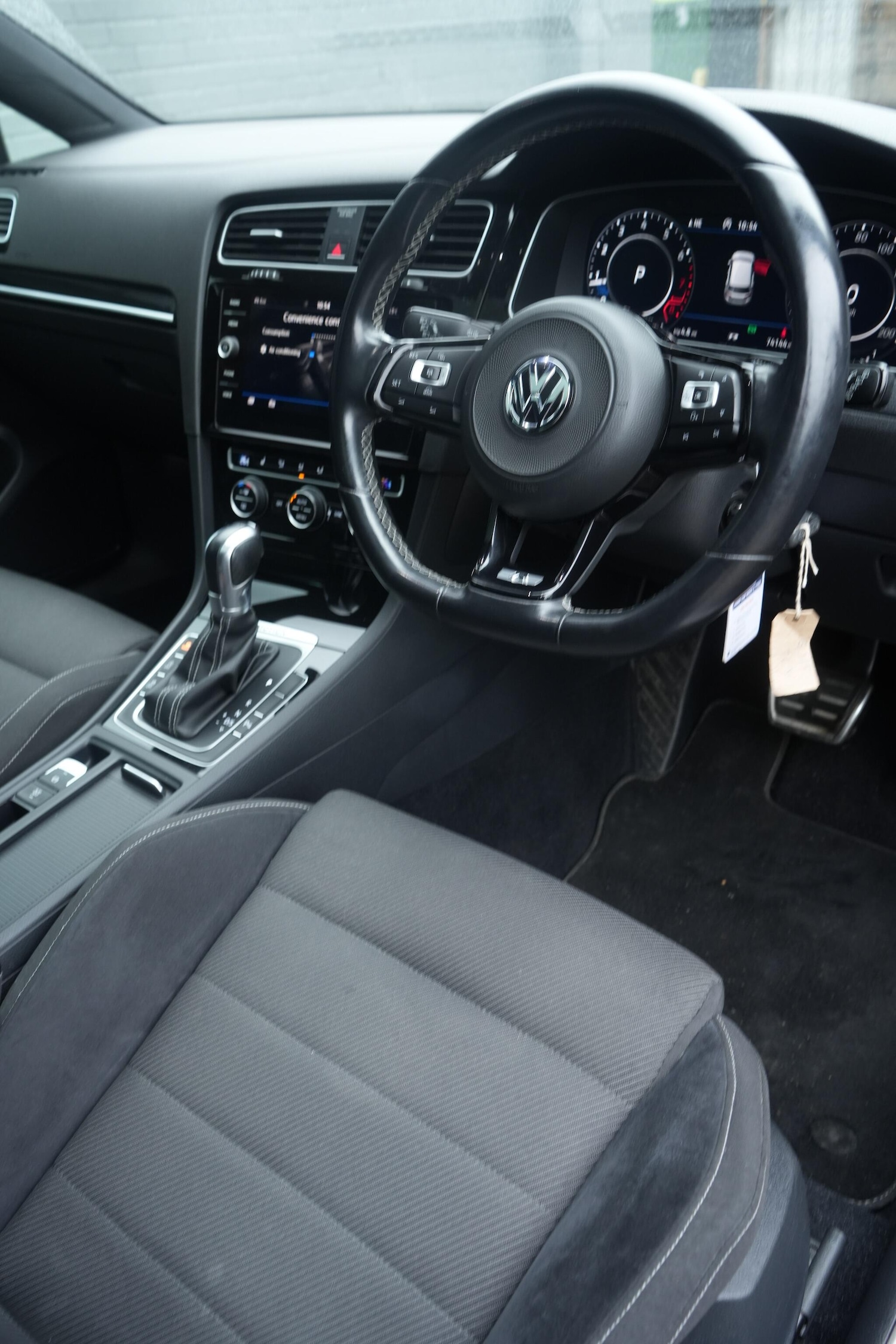 Used Volkswagen Golf 2018 for sale - 76607107: Photo 31