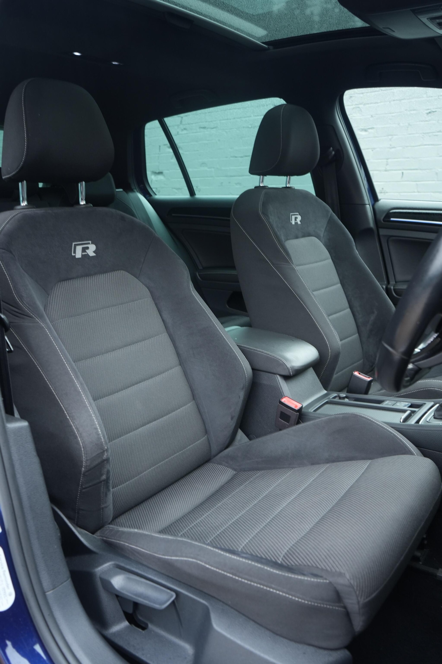 Used Volkswagen Golf 2018 for sale - 76607107: Photo 32