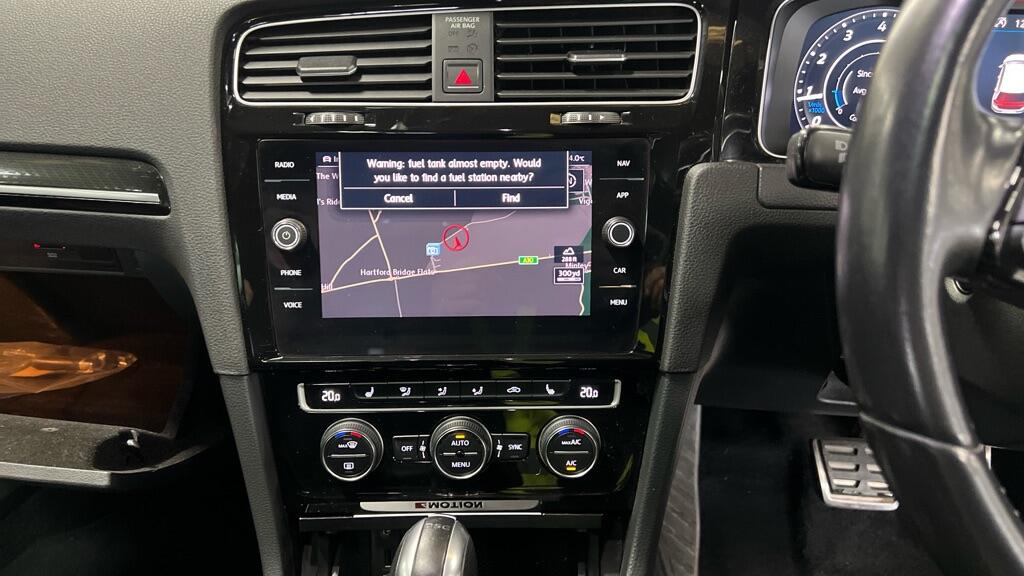 Used Volkswagen Golf 2018 for sale - 76607107: Photo 8