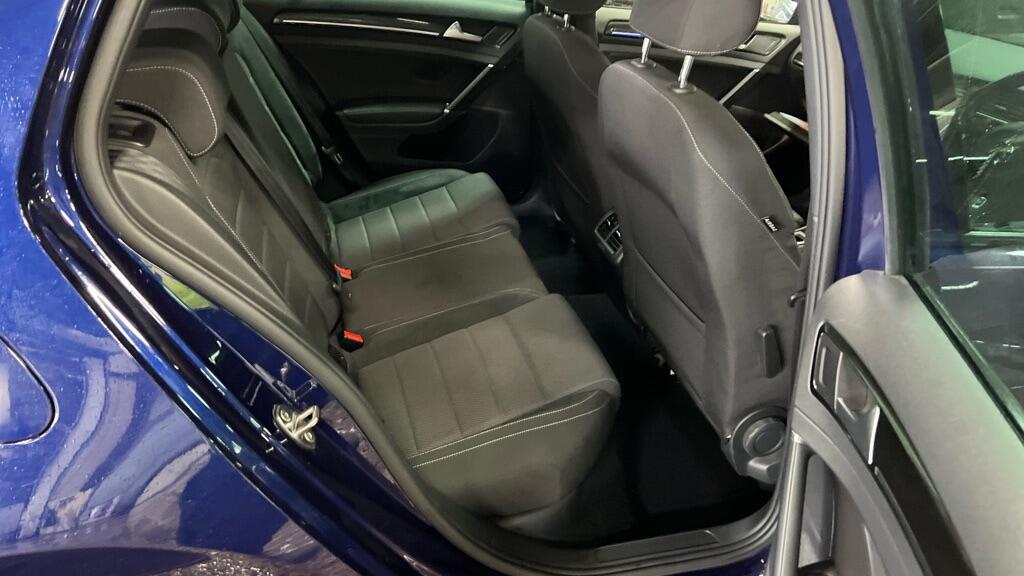 Used Volkswagen Golf 2018 for sale - 76607107: Photo 9