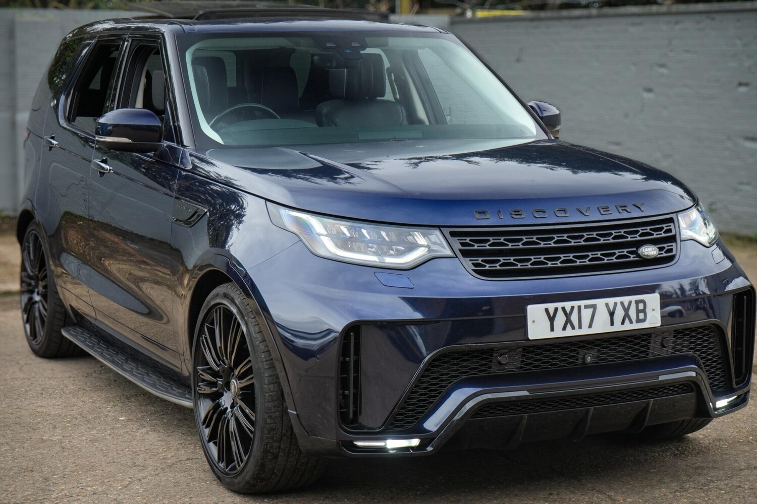 Used Land Rover Discovery 2017 for sale - 77683646: Photo 17