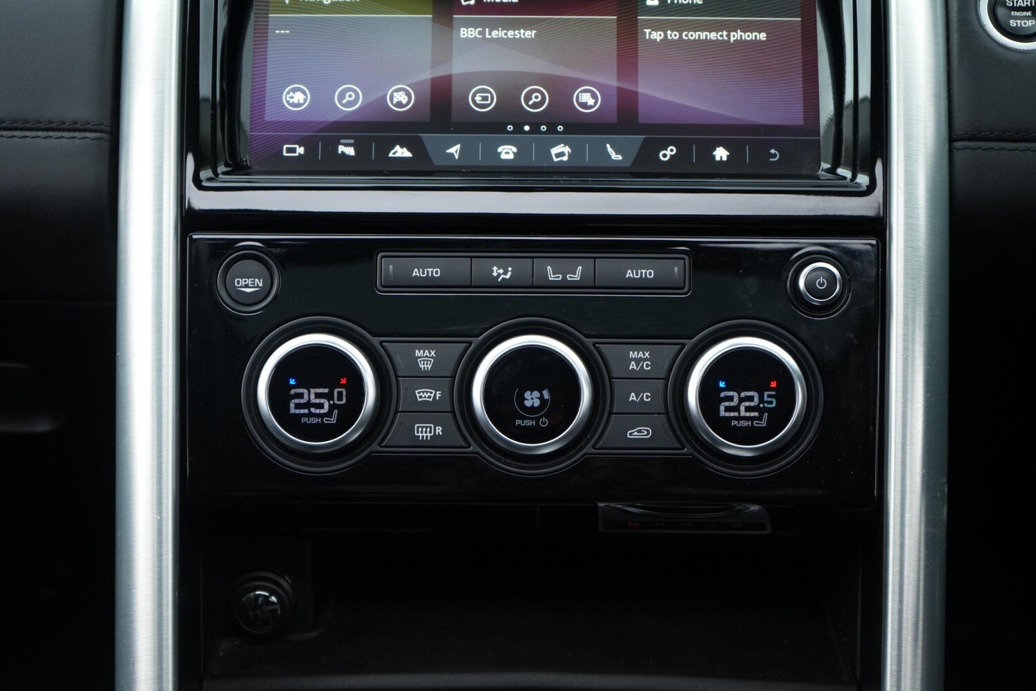 Used Land Rover Discovery 2017 for sale - 77683646: Photo 38