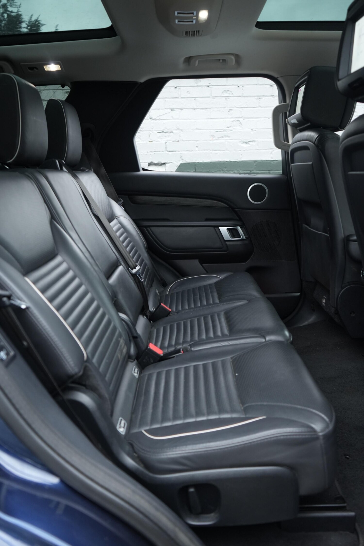 Used Land Rover Discovery 2017 for sale - 77683646: Photo 48