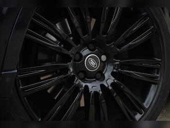 Used Land Rover Discovery 2017 for sale - 77683646: Photo