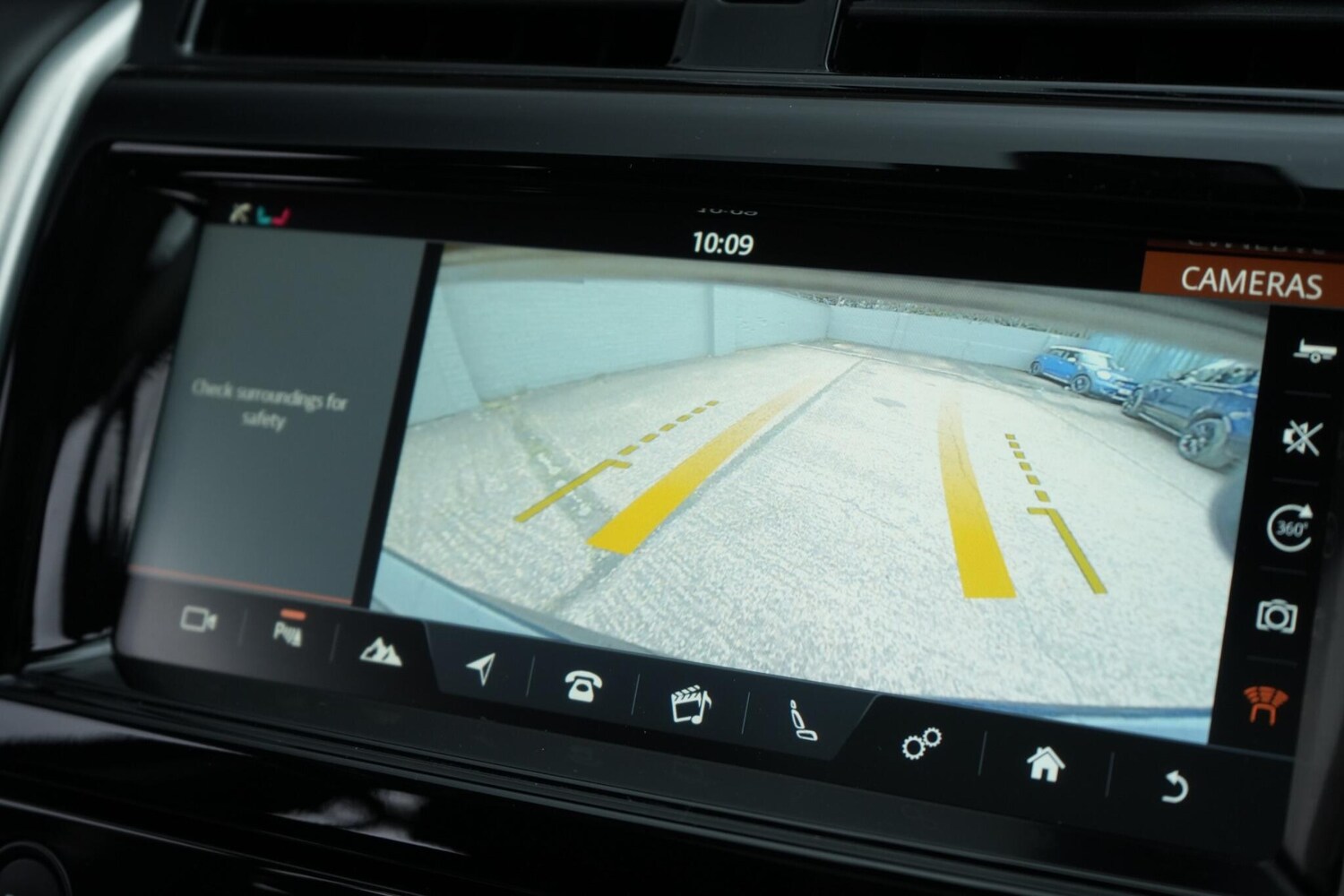 Used Land Rover Discovery 2017 for sale - 77683646: Photo 60