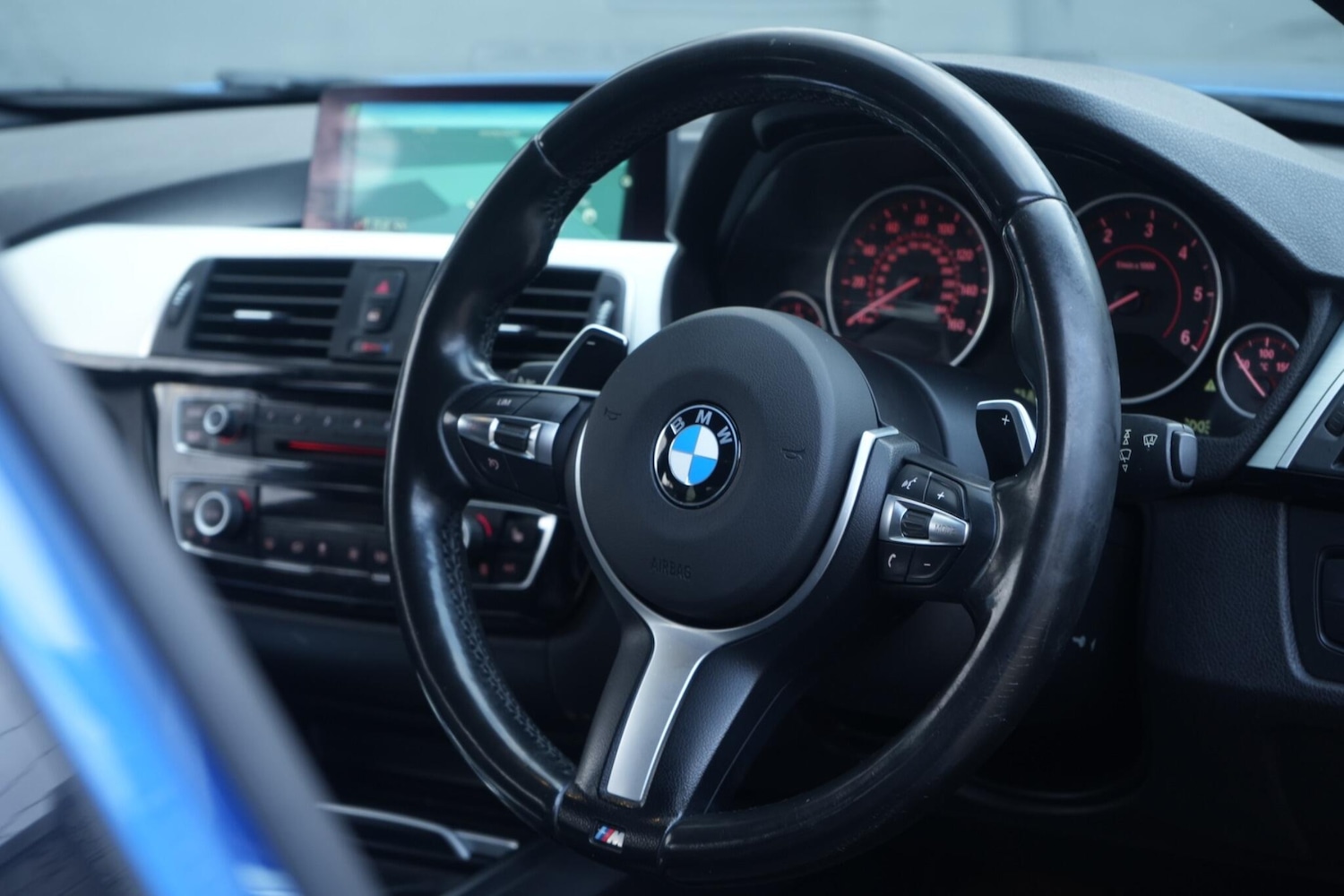 Used BMW 3 Series 2015 for sale - 77598032: Photo 3