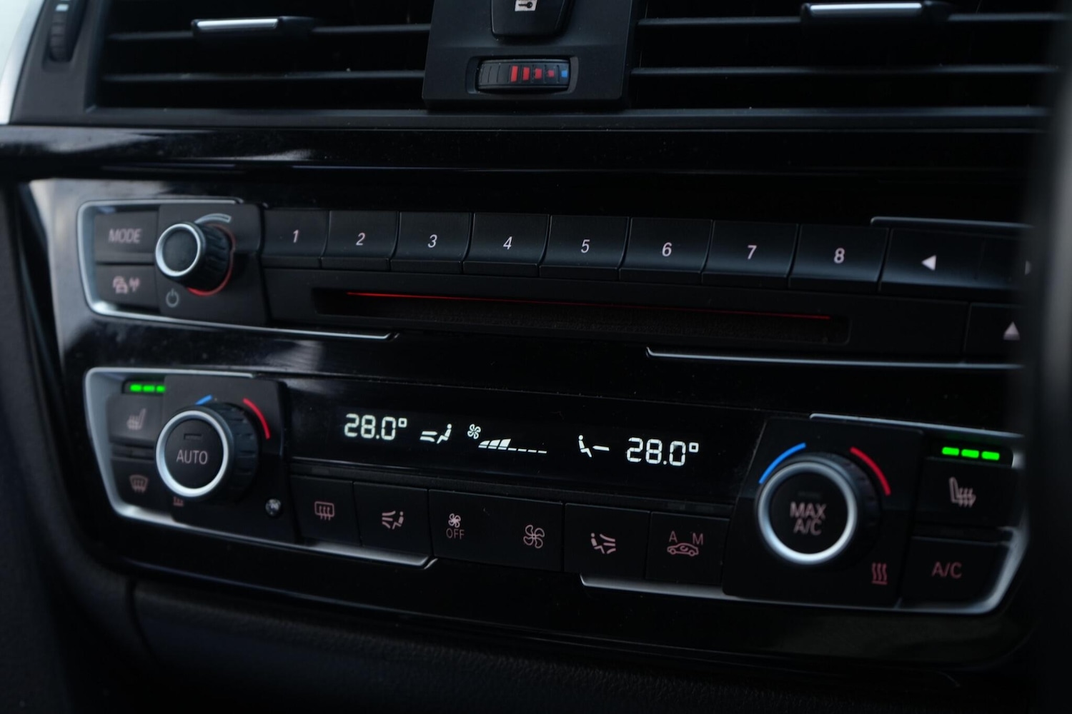 Used BMW 3 Series 2015 for sale - 77598032: Photo 30