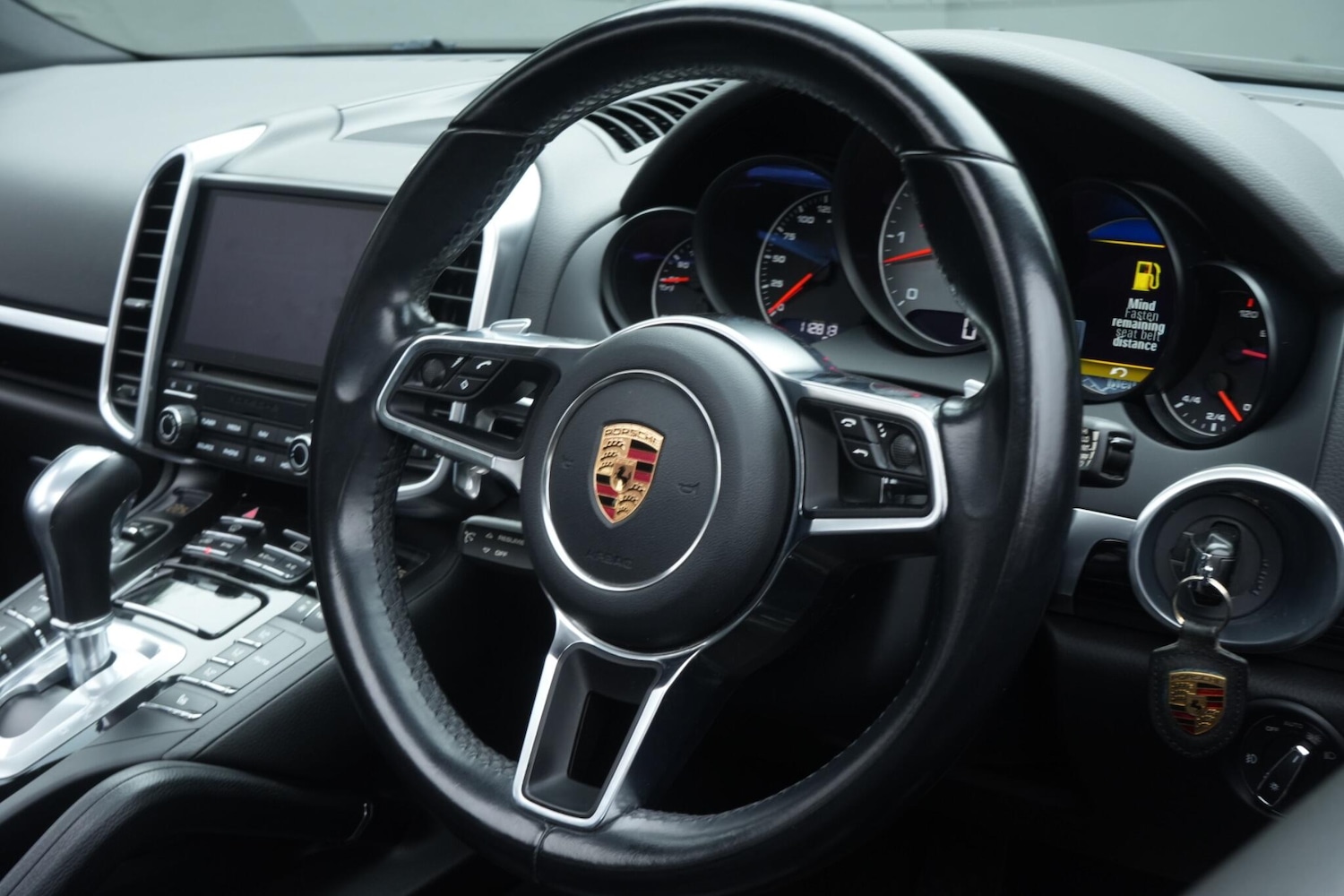 Used Porsche Cayenne 2017 for sale - 76993848: Photo 25