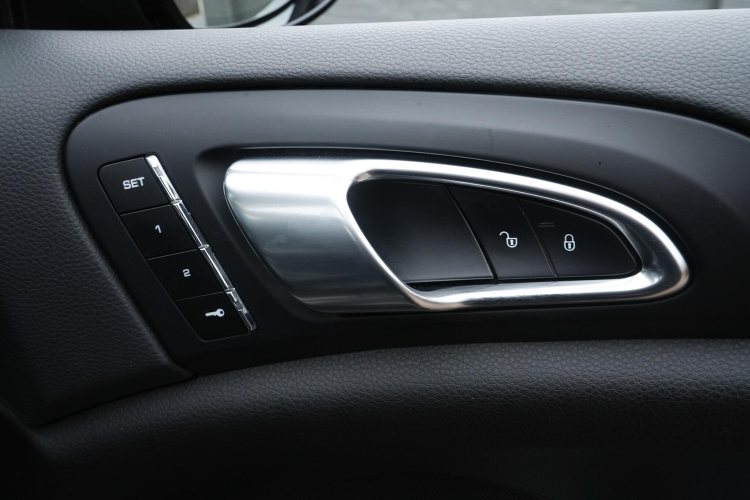 Used Porsche Cayenne 2017 for sale - 76993848: Photo 26