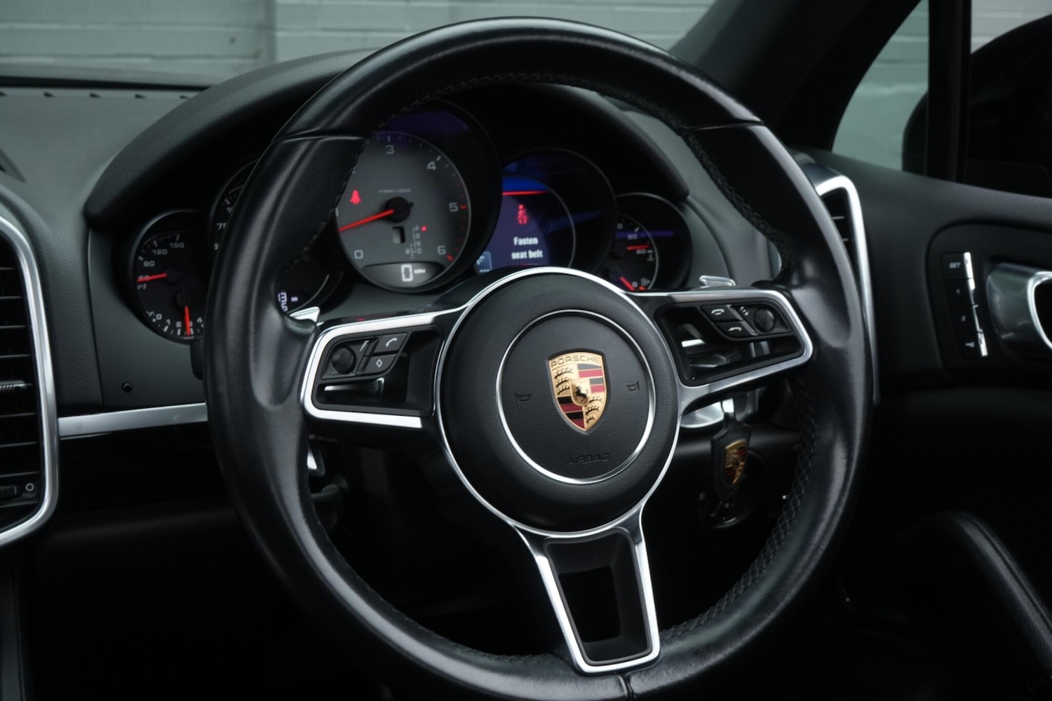 Used Porsche Cayenne 2017 for sale - 76993848: Photo 31