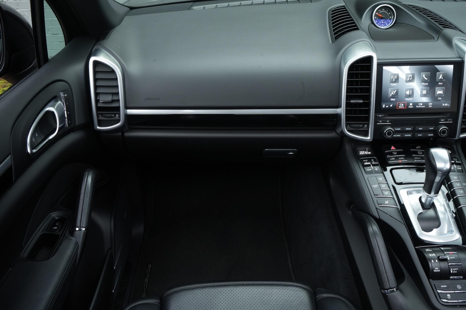 Used Porsche Cayenne 2017 for sale - 76993848: Photo 33