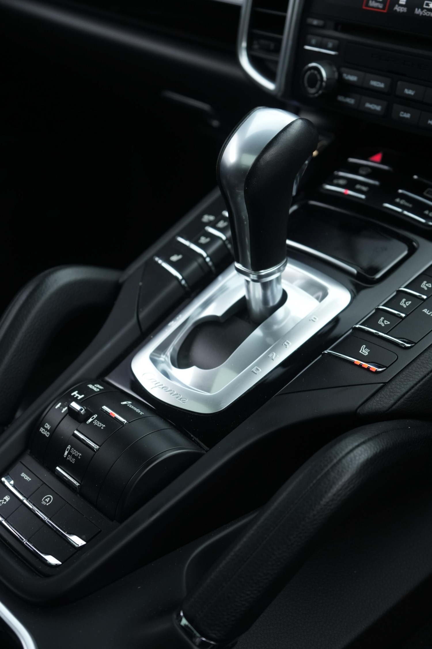 Used Porsche Cayenne 2017 for sale - 76993848: Photo 34