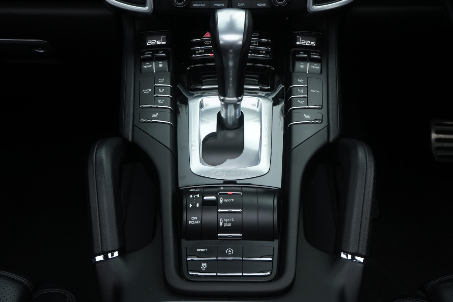 Used Porsche Cayenne 2017 for sale - 76993848: Photo 37