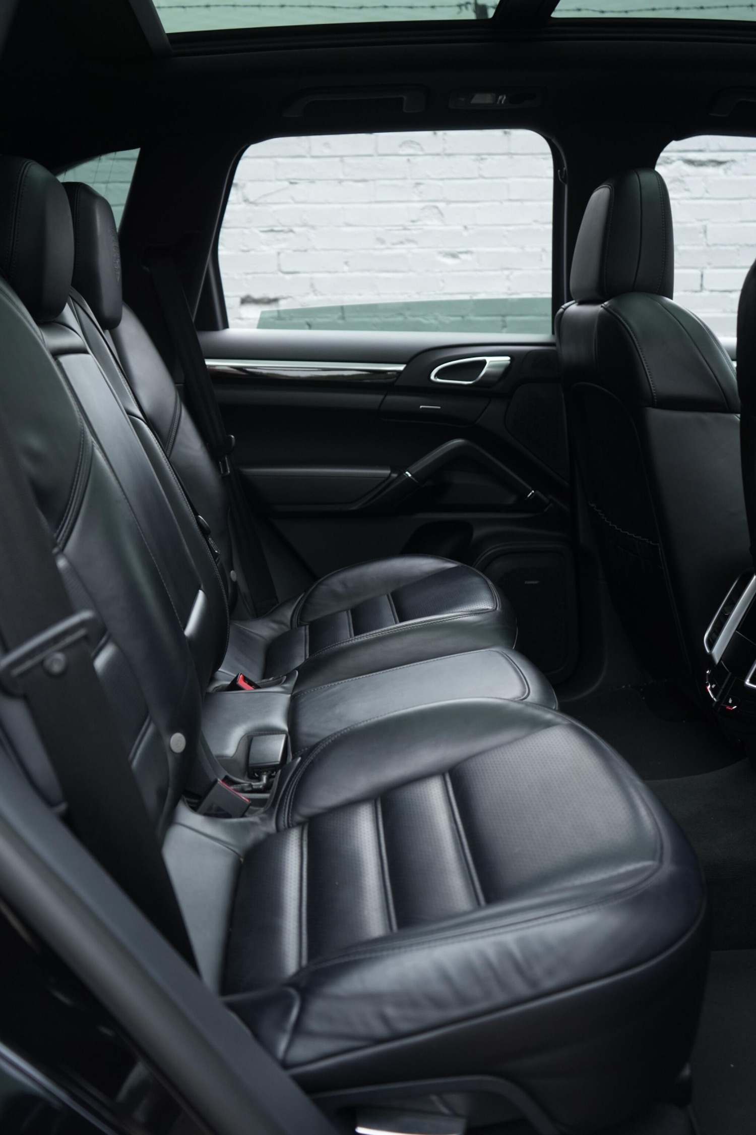 Used Porsche Cayenne 2017 for sale - 76993848: Photo 43