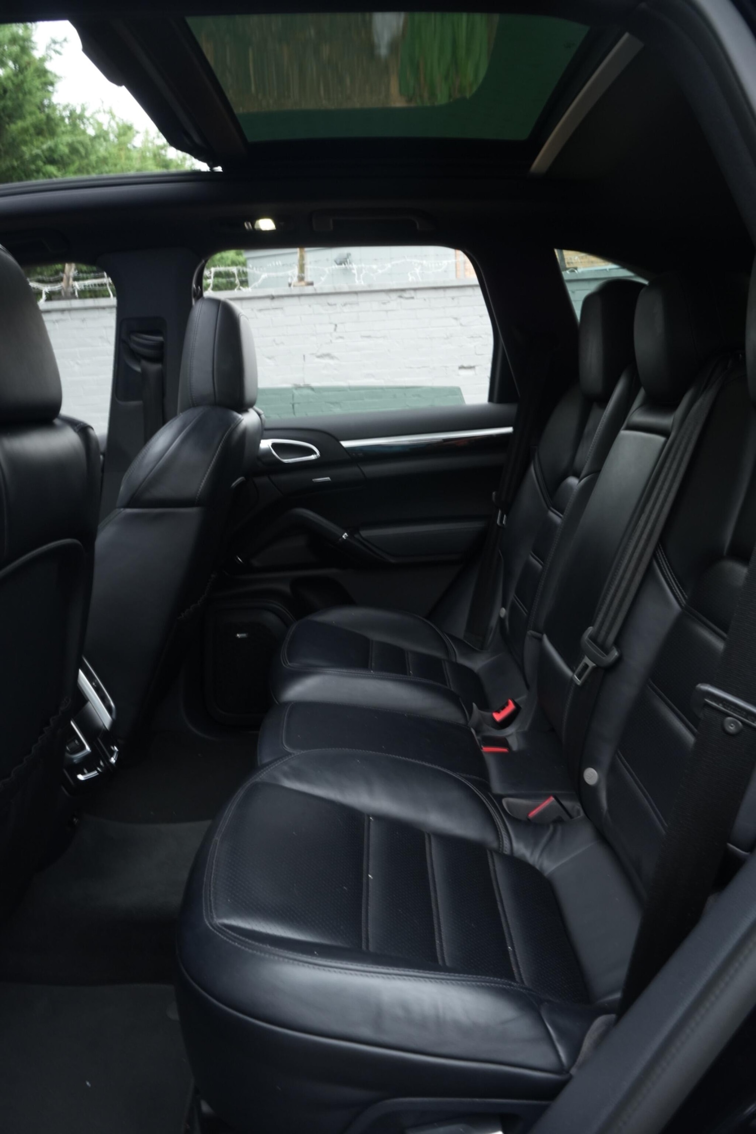 Used Porsche Cayenne 2017 for sale - 76993848: Photo 44