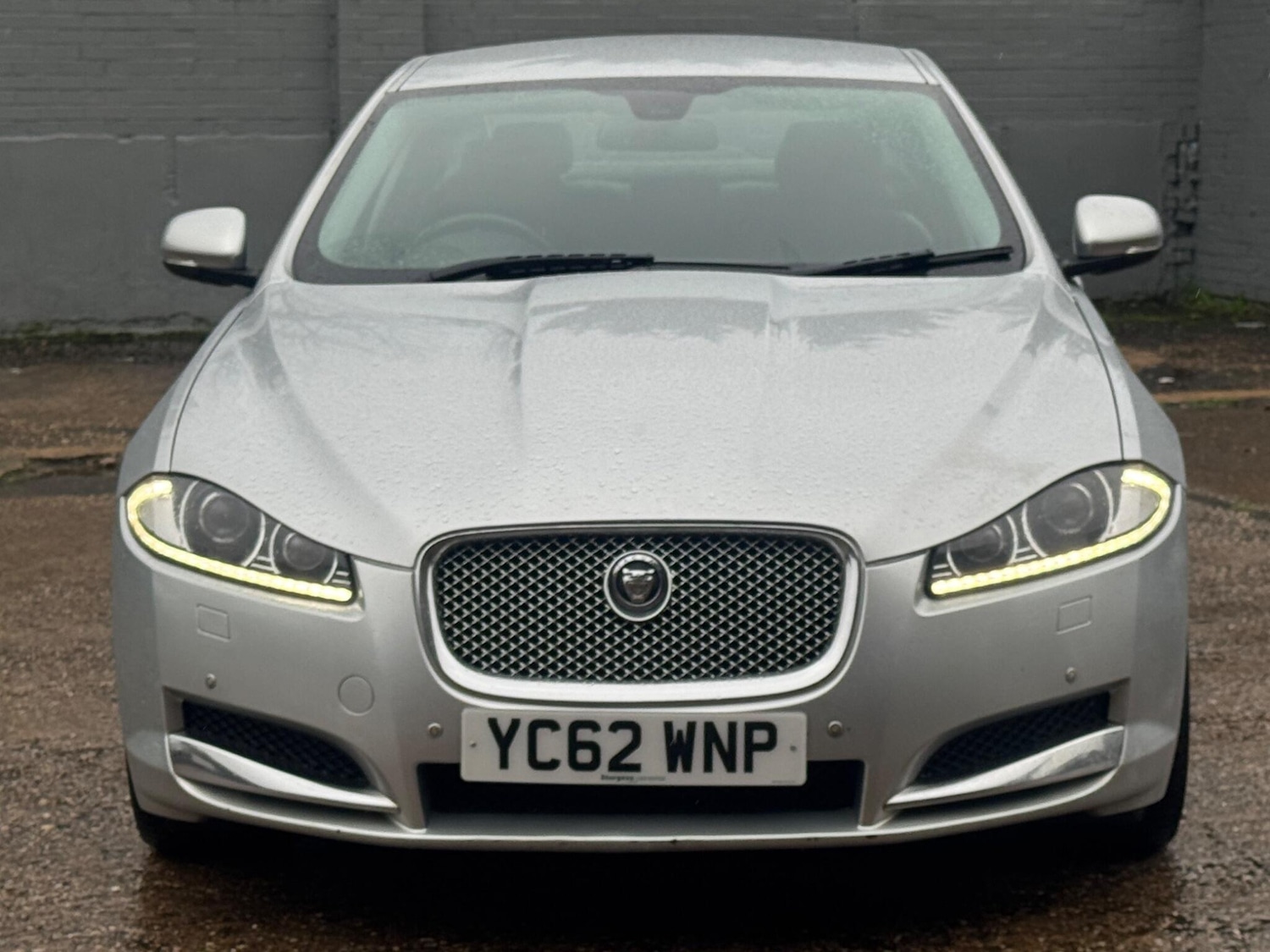 Used Jaguar XF 2013 for sale - 77611471: Photo 3