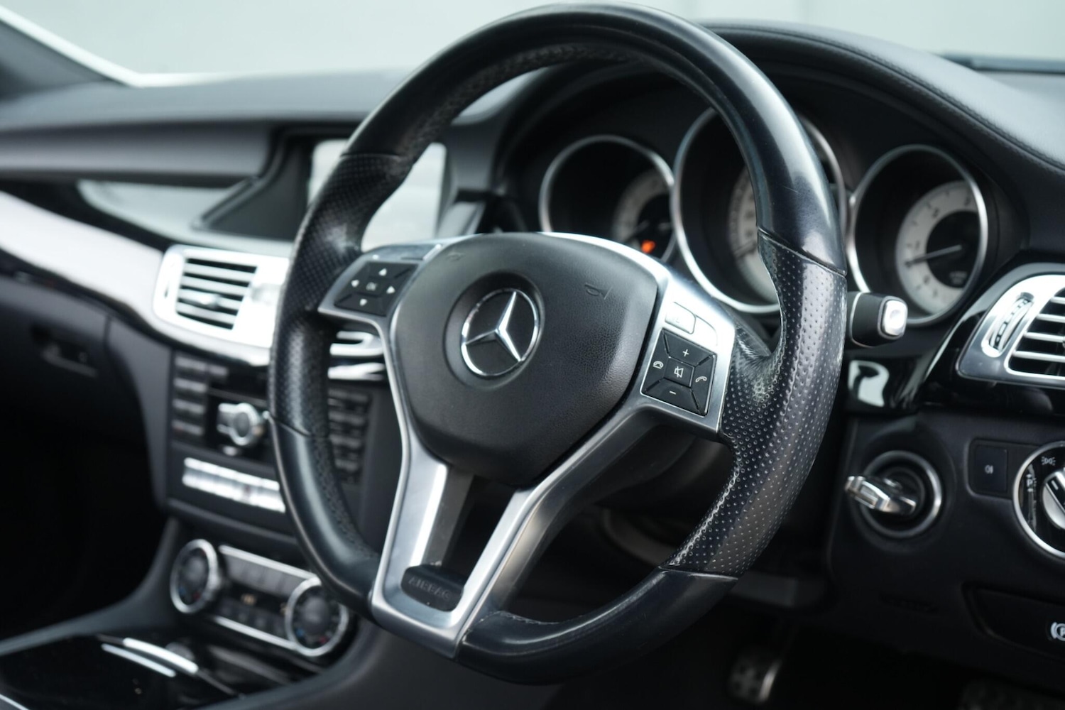 Used Mercedes-Benz CLS 2013 for sale - 77853376: Photo 20