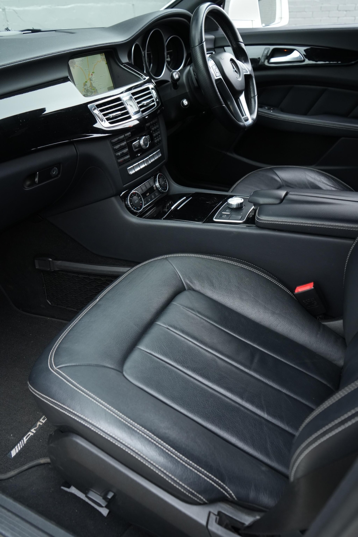 Used Mercedes-Benz CLS 2013 for sale - 77853376: Photo 25