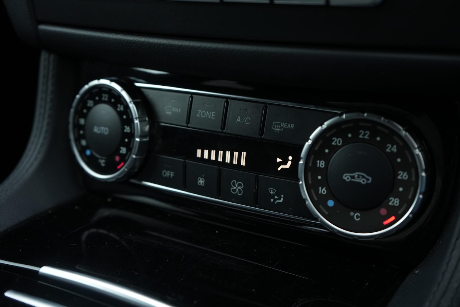 Used Mercedes-Benz CLS 2013 for sale - 77853376: Photo 33