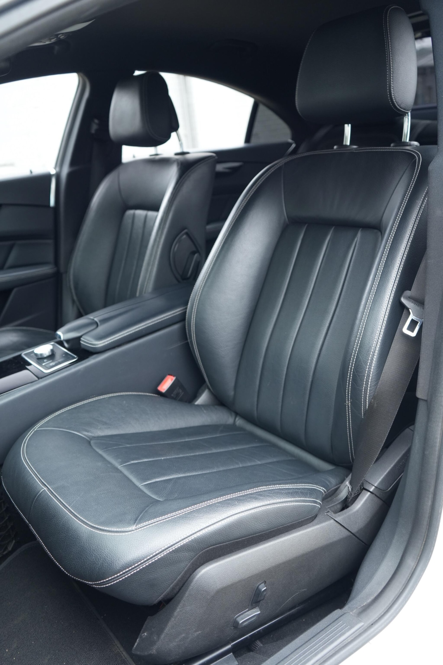 Used Mercedes-Benz CLS 2013 for sale - 77853376: Photo 42