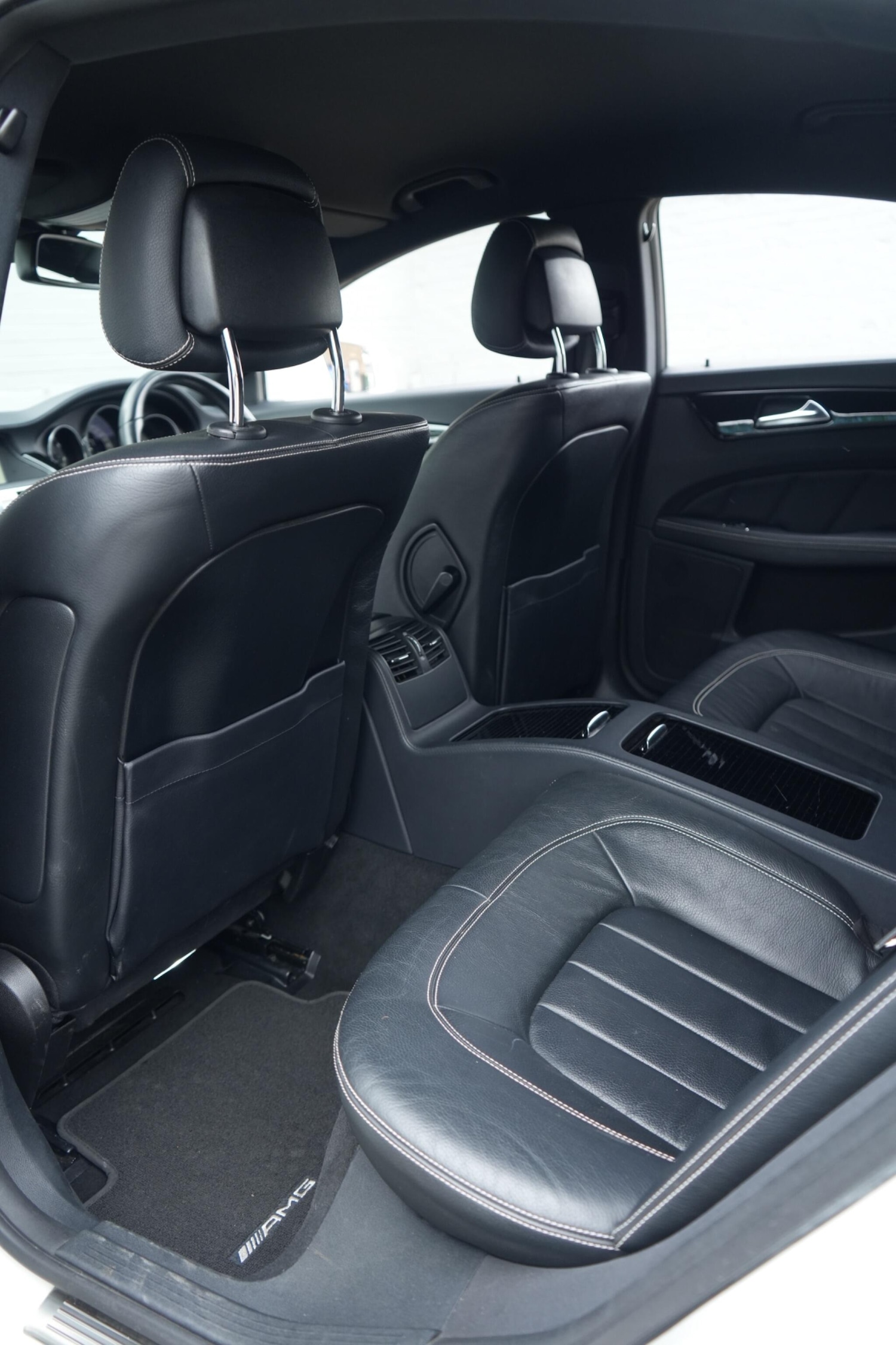 Used Mercedes-Benz CLS 2013 for sale - 77853376: Photo 45