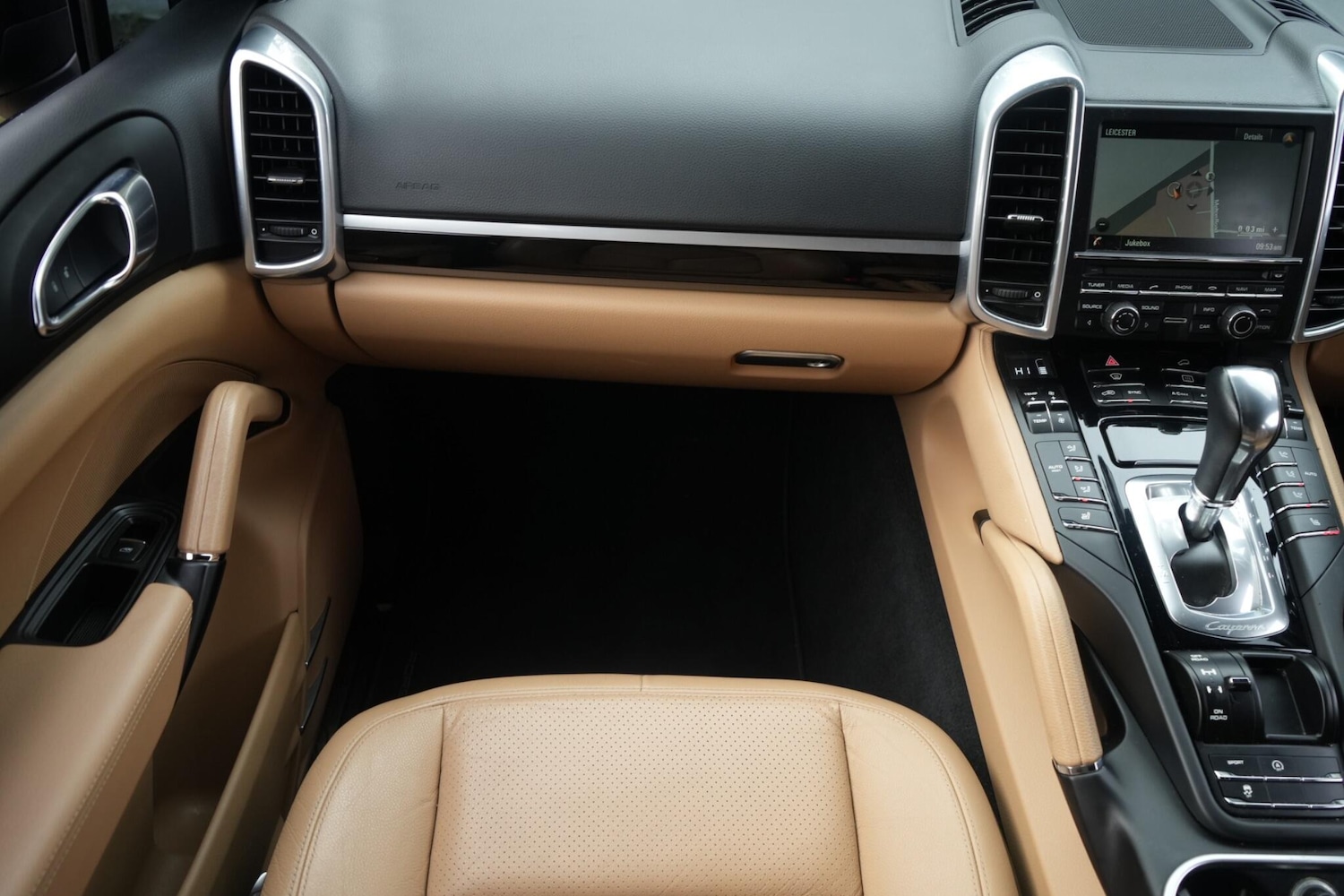 Used Porsche Cayenne 2014 for sale - 77597941: Photo 28