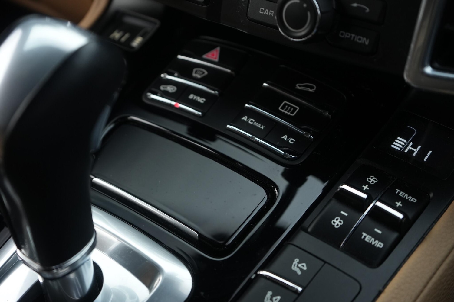 Used Porsche Cayenne 2014 for sale - 77597941: Photo 33